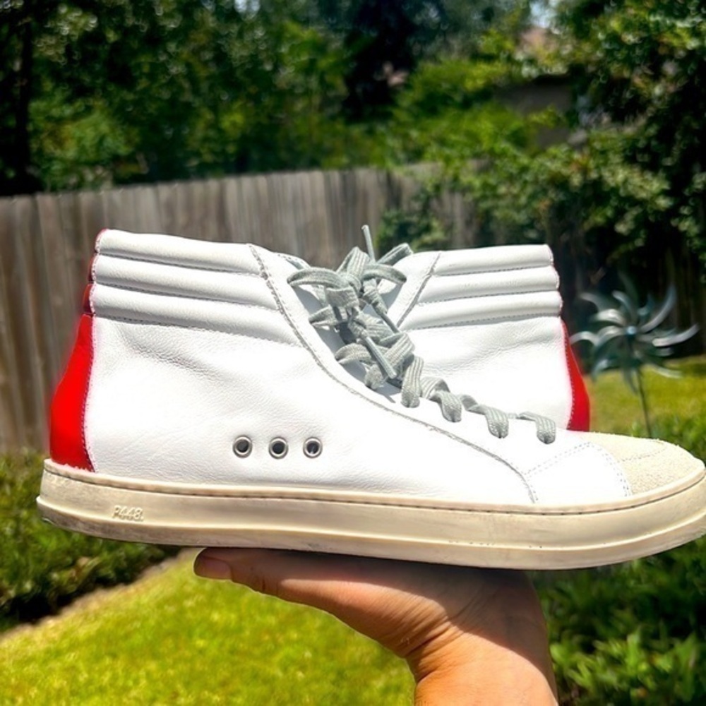 NWOT. ▶️ P448 ◀️ Men’s & Women's Skate White Red Sneaker Size 40